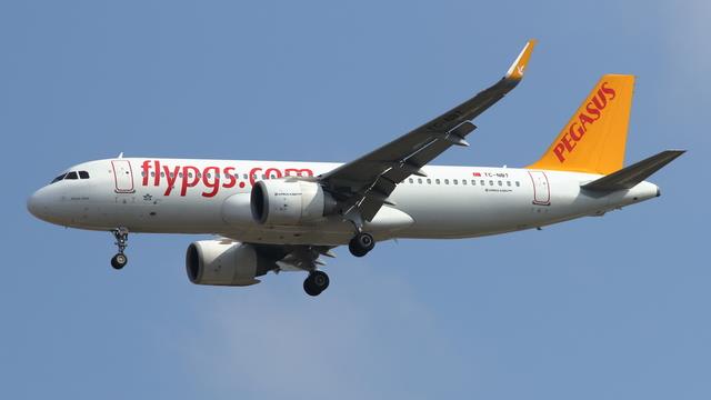 TC-NBT:Airbus A320:Pegasus Airlines